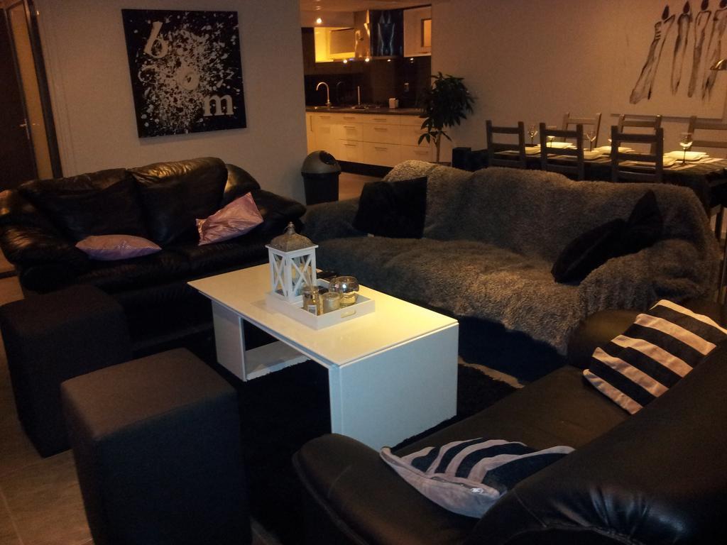 Bed & Kitchen Den Oever Chambre photo